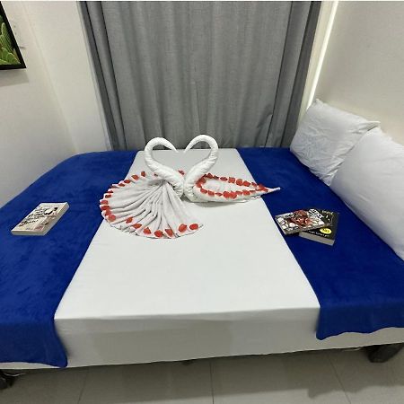 Stays At Green Residences 1 Studio Room Couples Bed With Complimentary Breakfast For 2 Manila Exterior photo