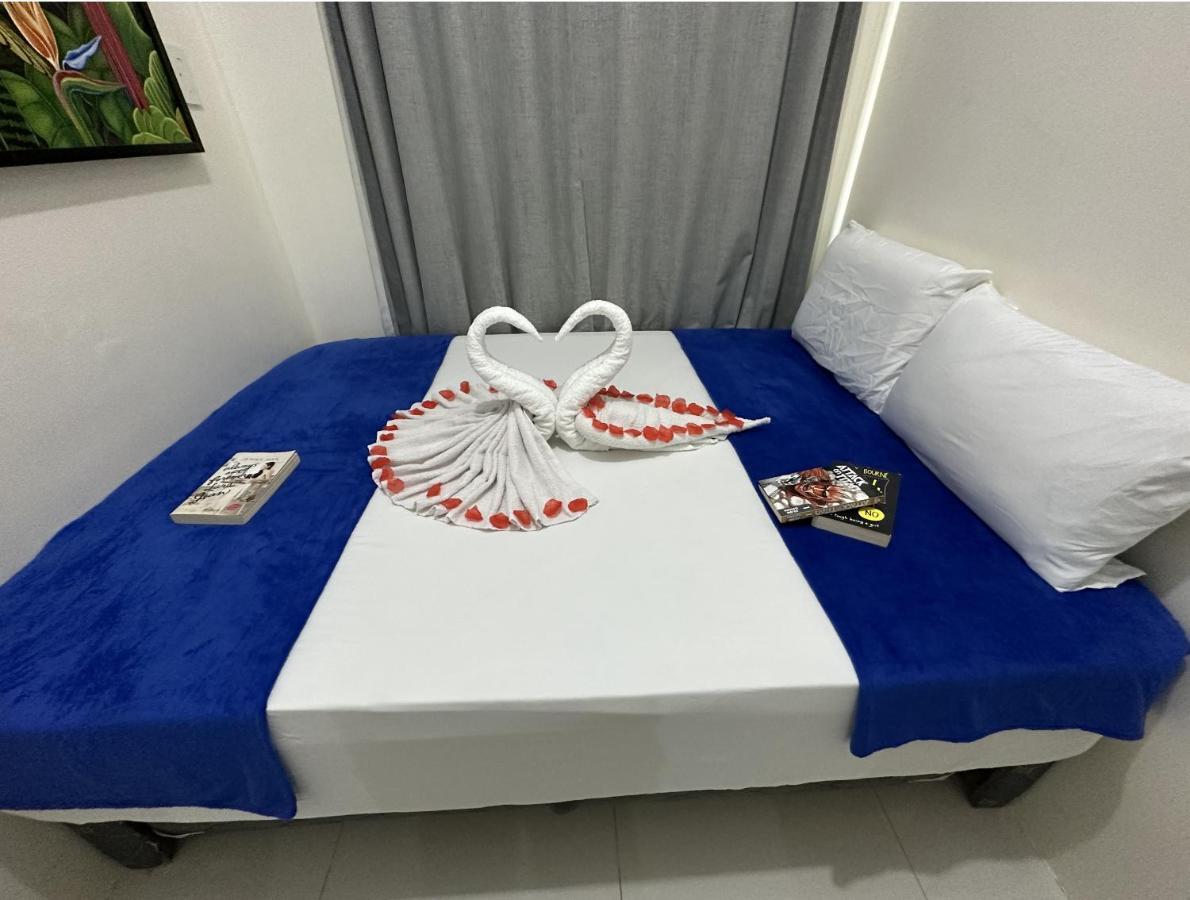 Stays At Green Residences 1 Studio Room Couples Bed With Complimentary Breakfast For 2 Manila Exterior photo