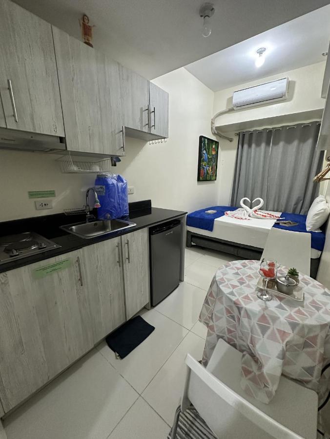 Stays At Green Residences 1 Studio Room Couples Bed With Complimentary Breakfast For 2 Manila Exterior photo