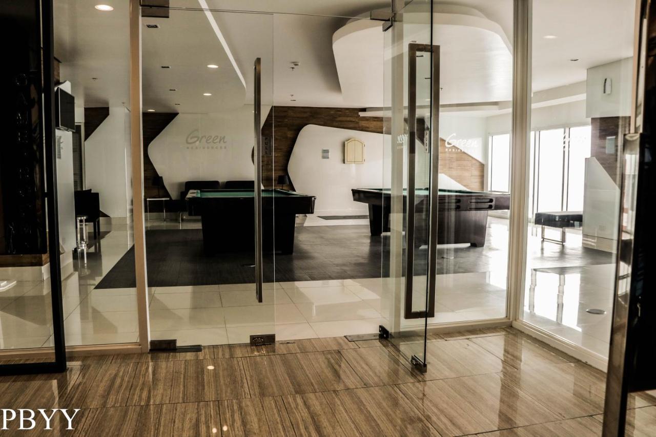 Stays At Green Residences 1 Studio Room Couples Bed With Complimentary Breakfast For 2 Manila Exterior photo